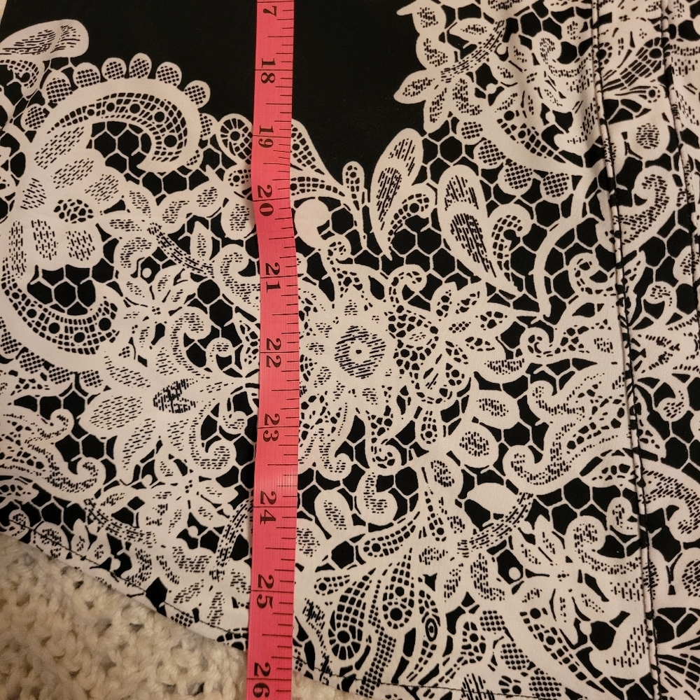 I.N.C. International Concepts Black & White (Lace Print) Top XL - Picture 7 of 8